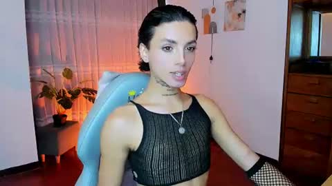 Snapshot of nilam217 chatting on 06/17/26, 09:27 Nilam online show from 06/17/26, 09:27