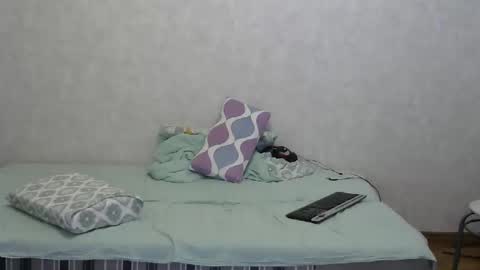 nilko80 online show from 12/13/24, 08:15