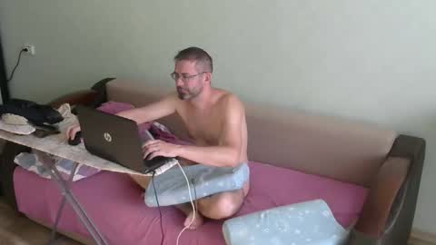 nilko80 online show from 06/04/26, 01:55