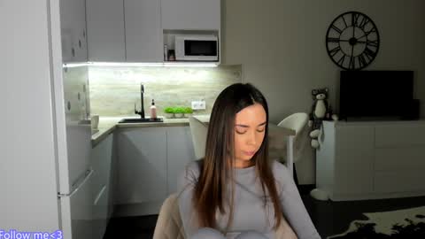 Bella online show from 12/26/24, 05:51