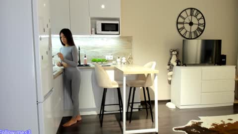 Bella online show from 01/08/25, 10:15