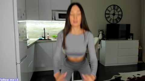 Bella online show from 01/17/25, 08:56