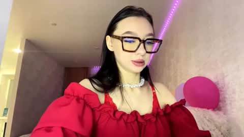 Margot online show from 12/04/25, 05:32