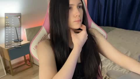 Snapshot of nimfaheart chatting on 02/22/25, 06:41 Jennet online show from 02/22/25, 06:41