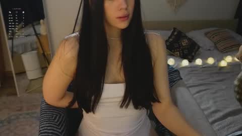 Snapshot of nimfaheart chatting on 12/15/25, 06:23 Jennet online show from 12/15/25, 06:23