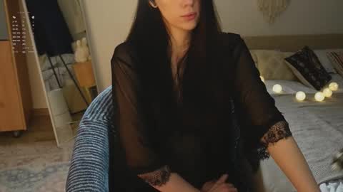 Snapshot of nimfaheart chatting on 12/20/25, 06:26 Jennet online show from 12/20/25, 06:26