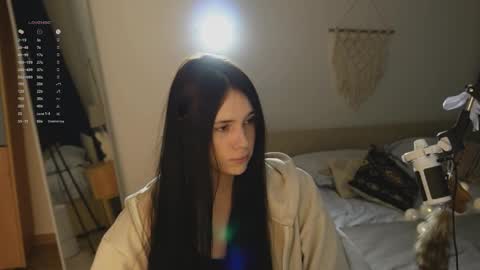 Snapshot of nimfaheart chatting on 02/06/26, 07:06 Jennet online show from 02/06/26, 07:06