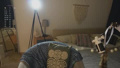 Snapshot of nimfaheart chatting on 02/18/26, 06:37 Jennet online show from 02/18/26, 06:37