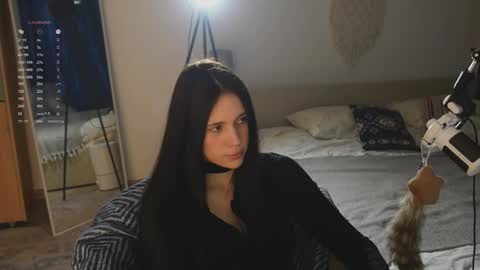 Snapshot of nimfaheart chatting on 03/10/26, 06:24 Jennet online show from 03/10/26, 06:24