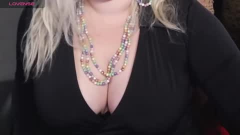 Blonde Nimpho online show from 06/26/26, 07:57