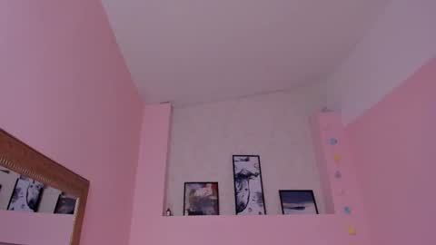 NINA online show from 03/12/25, 06:22