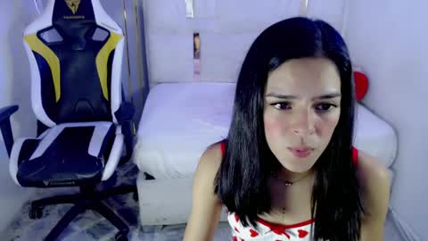 NINA AND COBY online show from 05/03/26, 08:48
