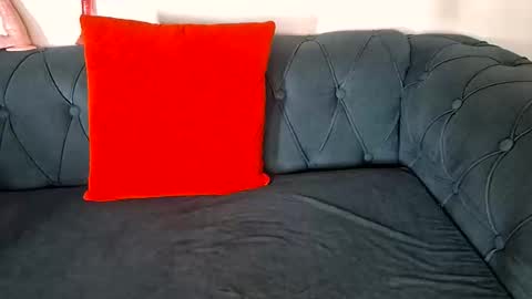 Snapshot of nina_bambi chatting on 11/08/25, 02:06 nina_bambi online show from 11/08/25, 02:06