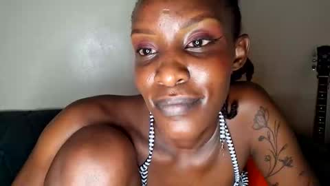 Snapshot of nina_bambi chatting on 12/20/25, 08:38 nina_bambi online show from 12/20/25, 08:38