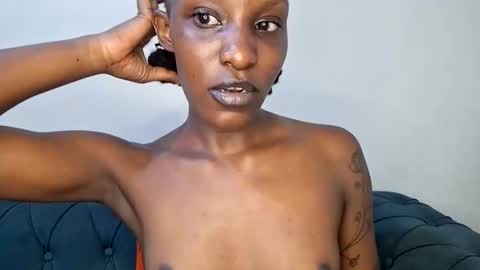 Snapshot of nina_bambi chatting on 02/18/26, 06:59 nina_bambi online show from 02/18/26, 06:59