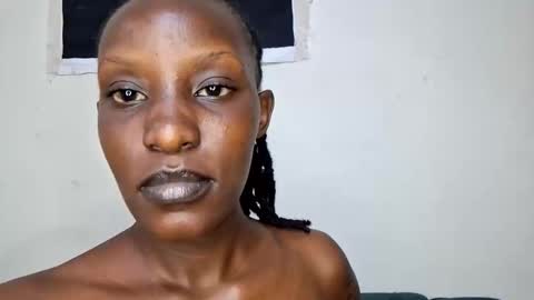 nina_bambi online show from 04/19/26, 02:38