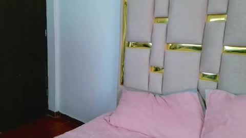 Nina Carther online show from 11/26/25, 11:55