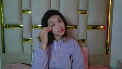 Nina Carther online show from 12/05/25, 11:08