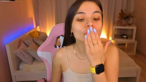 Snapshot of nina_fierce chatting on 05/25/26, 01:33 Ketrin online show from 05/25/26, 01:33