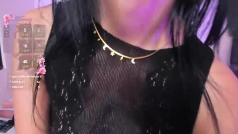 Nina Fox  online show from 04/19/26, 06:10