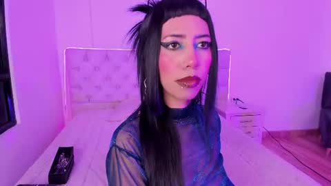 Snapshot of nina_fooxxx1 chatting on 06/09/26, 02:28 Nina Fox online show from 06/09/26, 02:28