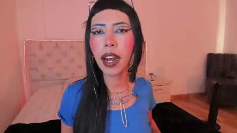 Snapshot of nina_fooxxx1 chatting on 06/13/26, 06:50 Nina Fox online show from 06/13/26, 06:50