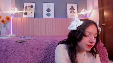 nina_ford_ online show from 03/17/26, 03:11