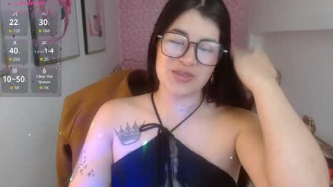 Nina online show from 04/25/26, 01:41