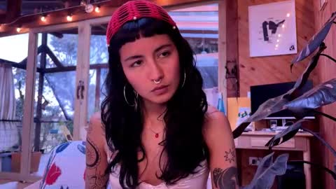 Nina.  online show from 03/18/26, 07:50