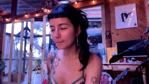 Nina.  online show from 03/19/26, 09:19