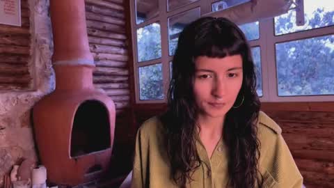 Nina.  online show from 06/06/26, 08:57