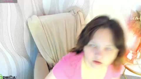 Snapshot of nina_lunaa chatting on 10/03/25, 01:24 nina lunaa online show from 10/03/25, 01:24