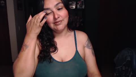 Snapshot of nina_moonbeam chatting on 06/18/26, 01:06 Nina Moon online show from 06/18/26, 01:06