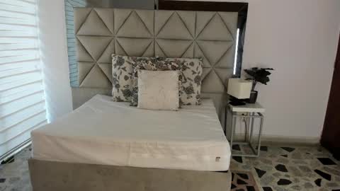  Nina  online show from 09/25/25, 08:34