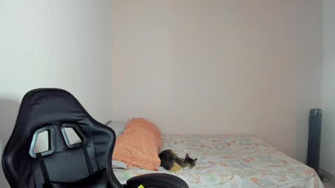  Nina  online show from 04/17/26, 07:17