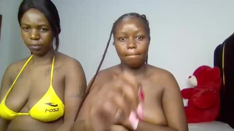 Nina online show from 02/10/26, 02:04