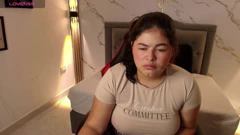 Snapshot of nina_rouge7 chatting on 10/07/25, 02:03 N I N A online show from 10/07/25, 02:03