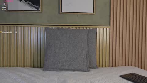 NINA online show from 12/17/25, 12:33