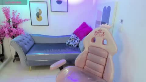 Snapshot of nina_willyams chatting on 02/18/26, 03:35 Nina online show from 02/18/26, 03:35