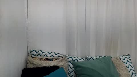 Ninaa fox online show from 03/07/25, 02:45