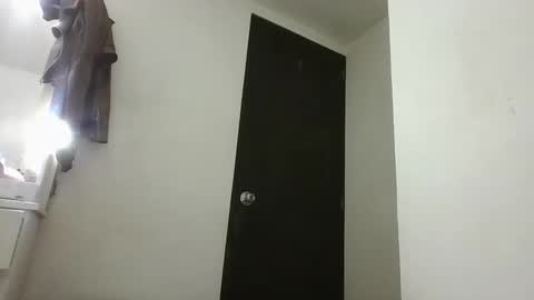 ninaa_velvett online show from 04/06/26, 03:26