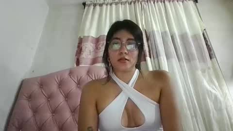 ninaa_velvett online show from 04/10/26, 04:17