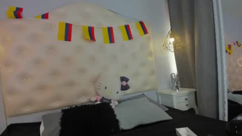 Snapshot of ninaavelvett chatting on 07/04/26, 01:17 Nina online show from 07/04/26, 01:17
