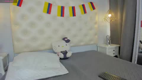 Snapshot of ninaavelvett chatting on 07/06/26, 12:35 Nina online show from 07/06/26, 12:35