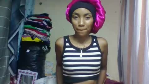 ninaeaa online show from 05/19/26, 07:53