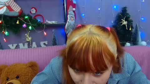 ninaflawlees online show from 12/15/24, 08:15