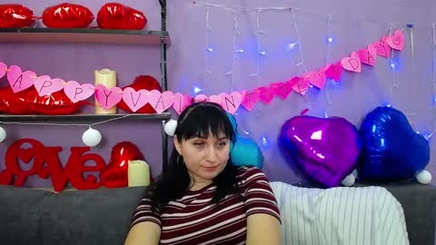 ninaflawlees online show from 02/10/25, 02:52