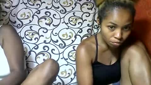 Ninah9794 online show from 12/03/25, 06:39