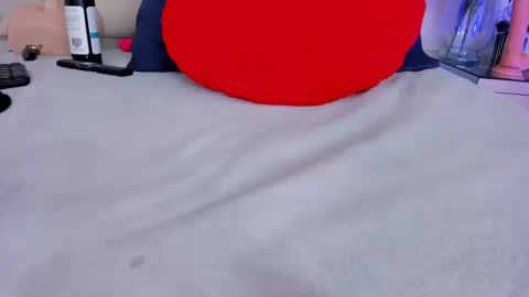 ninahtx online show from 10/17/25, 10:12