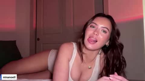 Nina online show from 02/19/26, 12:39